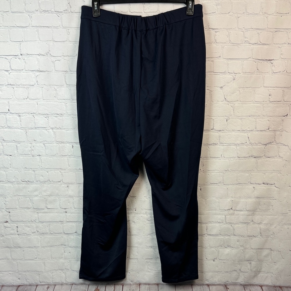BloomChic Navy Skinny Pants Plus Size 1X - Picture 7 of 8